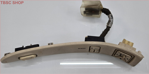 1993 1994 1995 1996 Lincoln Mark VIII Door Lock Memory Seat Switch Holder LH Ivory