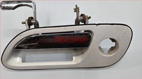 1993-2002 Lincoln Mark VIII Continental Exterior Door Handle Base White LH Driver