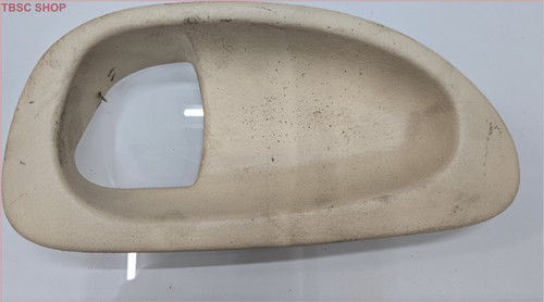 1993 1994 1995 1996 Lincoln Mark VIII Door Handle Cup Ivory LH All tabs in good shape