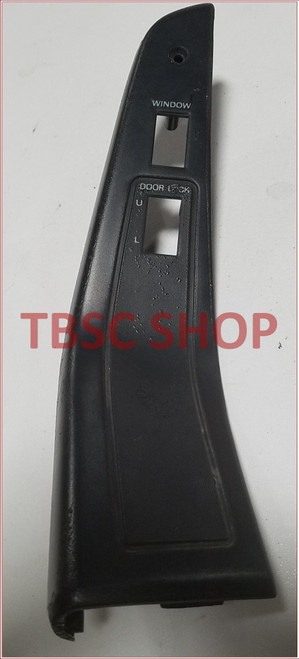 1989 1990 Thunderbird Cougar Door Switch Holder RH Grade A