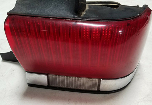 1990-1993 LINCOLN CONTINENTAL RH RIGHT PASSENGER BRAKE TAIL LIGHT LAMP