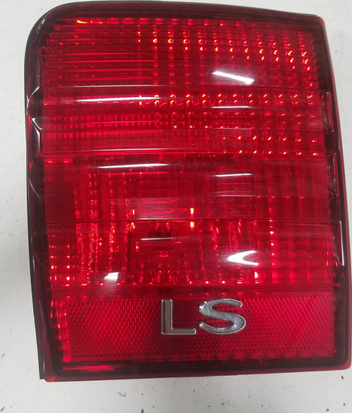2000 2001 2002 Lincoln LS Rear Tail Light RH Passenger Inner-trunk mounted