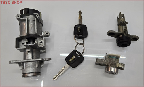 2000 2001 2002 2003 2004 2005 2006 LINCOLN LS Key Lock Ignition Trunk Door Set