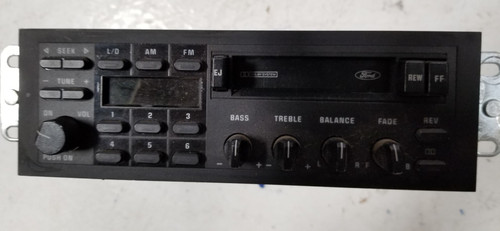 1985 86 87 1988 THUNDERBIRD Cougar Radio AM FM Tape Player Ford OEM