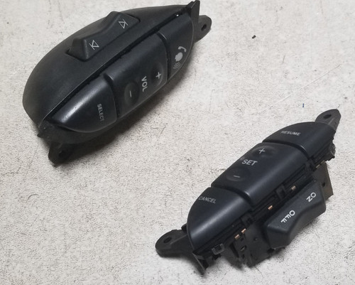 2002 2003 2004 Jaguar X-Type X Type Steering Wheel Cruise Volume Switch Set