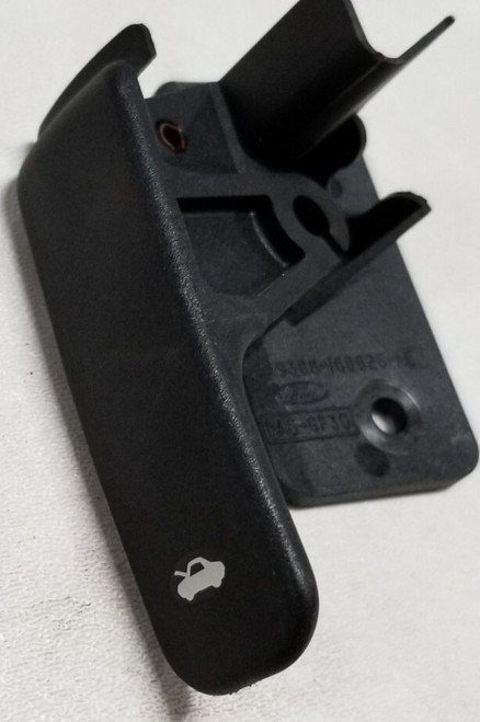 2002 03 2004 05 2006 07 2008 Jaguar X-Type Interior Hood Release Handle Latch