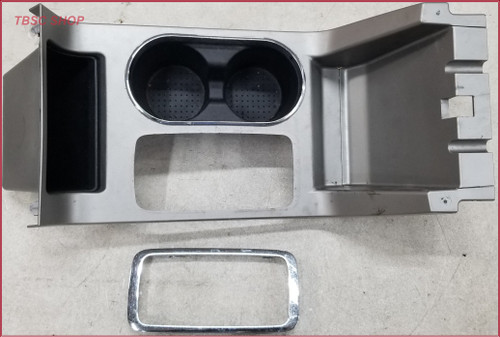 2009 Ford Flex Tonnel Panel Center Console Bezel cup holder Sync trim