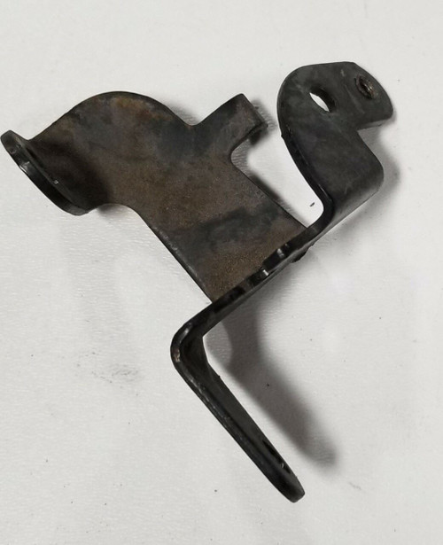 1994 95 96 97 1998 Mustang V6 3.8L Throttle Cable Bracket