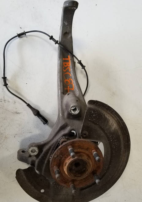 2000 2001 2002 Lincoln LS FRONT SPINDLE WITH WHEEL HUB RH Passenger XW43-3K185-A