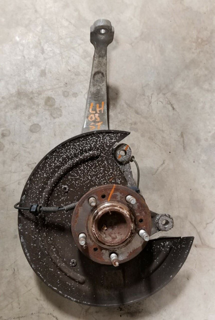 2003.5 2004 2005 2005 Jaguar S-type S Type LH Front Driver Spindle ABS Hub Assem