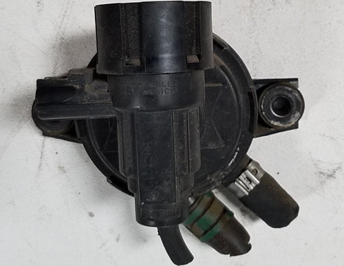 1998 99 2000 Jaguar XJ8 VDP Evaporator Emissions Purge Valve LNC1515AA