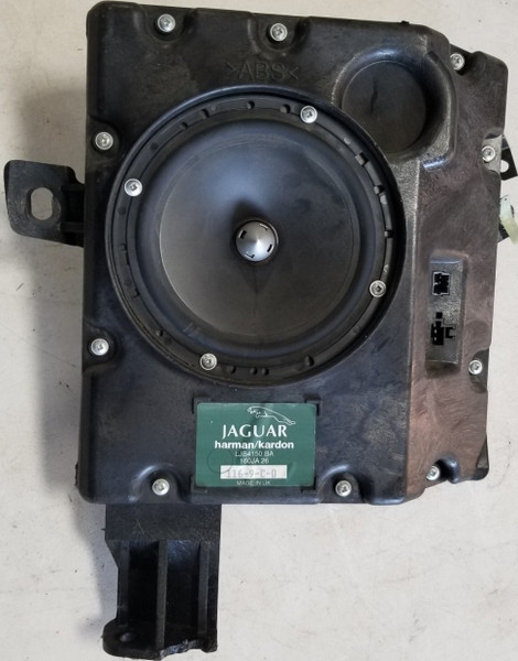 1997 to 2003 Jaguar XK8 XKR Harman Kardon Rear RH Right Speaker LJB4150BA