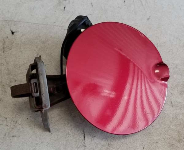 2006 2007 2008 2009 Ford Fusion Mercury Milan Gas Fuel Door with Cap Red