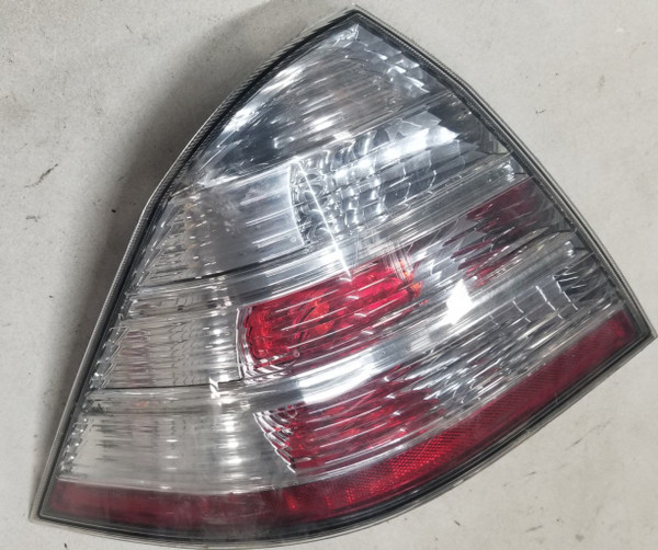 2008 2009 Ford Taurus Tail Light Rear Brake Lamp LH Driver 8G1313B505AK OEM