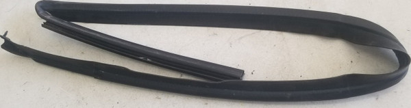1997 1998 Lincoln Mark VIII Upper Door Molding RH Passenger Side