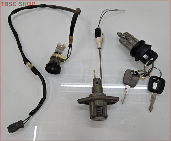 1998 99 00 01 2002 Lincoln Continental Door Trunk Ignition Lock Set with Keys