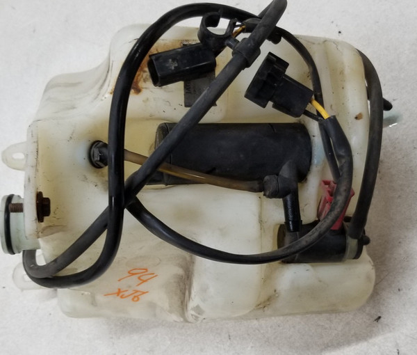 1993 1994 JAGUAR XJ6 XJR Windshield Washer Fluid Tank Reservoir Wiper Fluid Pump