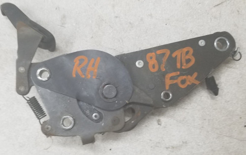 1987 1988 87 88 Thunderbird Cougar Seat Hinge Assembly RH Blue