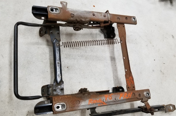 1994 95 96 1997 Ford Ranger RH Extended Super Cab Manual Seat Track