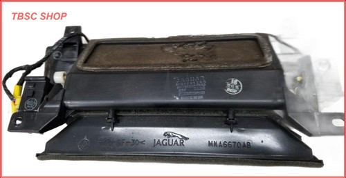 1995 1996 1997 XJ6 XJ12 CENTER DASH VENT Baffle with Actuator MNA6811AB