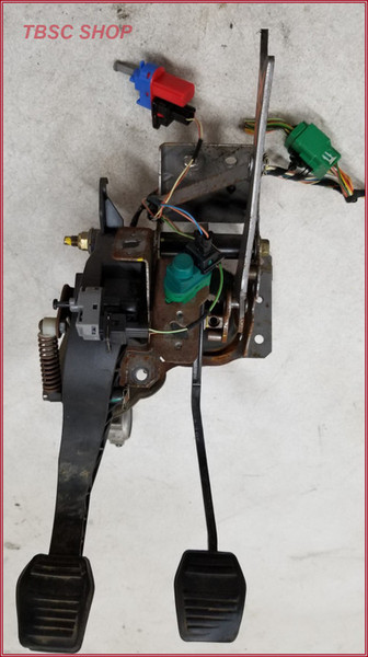 2002 2003 JAGUAR X-Type Clutch Brake Pedal Assembly