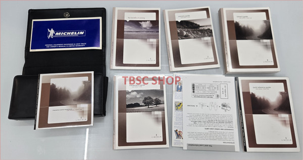 2005 Lincoln Town Car Owners Manual Original Case