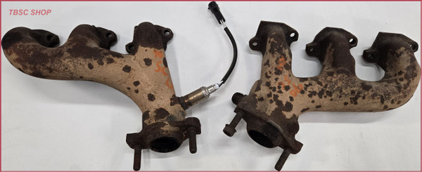 Exhaust Manifold Set with EGR Port 1989-1992 Thunderbird SC Cougar XR7