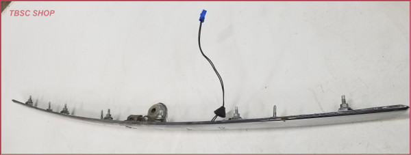 2004 05 06 2007 JAGUAR XJ8 XJ8L VANDEN PLAS TRUNK LID CHROME MOLDING 2004 05 06 2007 JAGUAR XJ8 XJ8L VANDEN PLAS TRUNK LID CHROME MOLDING