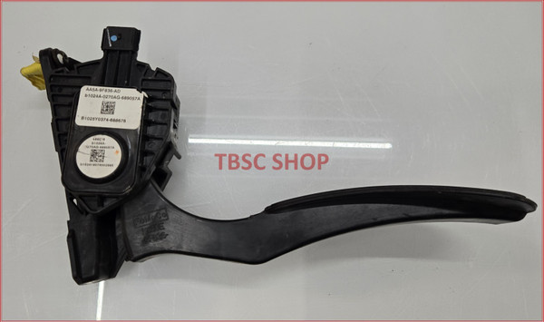Accelerator Gas Pedal AA5A-9F836-AD 2010 Lincoln MKT MKS Turbo
