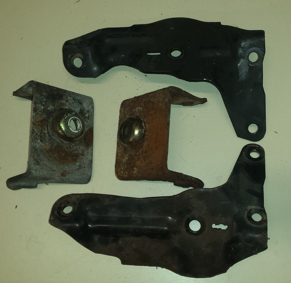1993 - 1998 Lincoln Mark VIII Motor Mount Bracket Set 4.6L DOHC