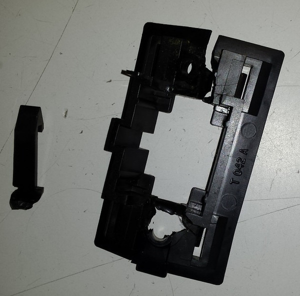 Sunroof Switch Bracket - For Repair - 1989 - 1990 - Grade C - WWW.TBSCSHOP.COM