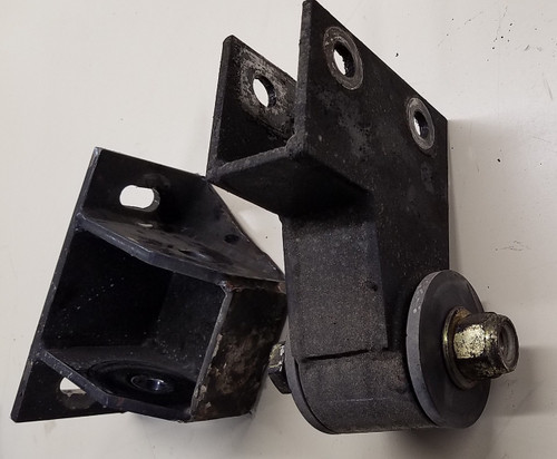 8.8 Poly Rear Differential Carrier Mount 1989 90 91 92 93 94 95 Thunderbird SC Cougar XR7