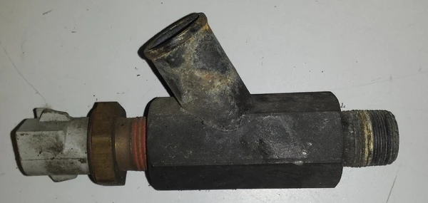 Intake Manifold Coolant Junction w/ ECT Temp Sender 1989-1995 Thunderbird SC
