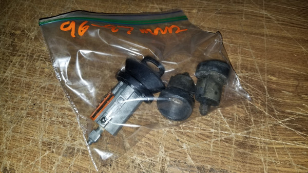 Key Door Lock Ignition Set 1996 1997 Thunderbird Cougar