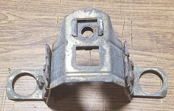 1989 1990 Mercury Cougar LS Wheel Hub Cap Mounting Bracket