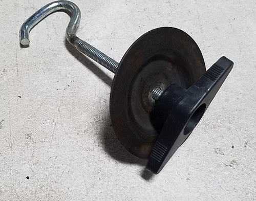 1998-2002 LINCOLN CONTINENTAL Spare Wheel Clamp
