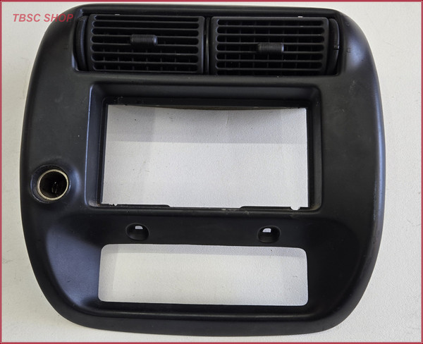 1995 to 2004 FORD Ranger Mountaineer B3000 RADIO DASH TRIM BEZEL 4x2 BLACK