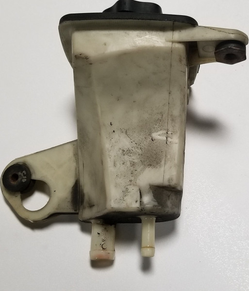 2000 2001 2002 LINCOLN LS V6 V8 3.0L 3.9L HYDRAULIC FAN PUMP Reservoir