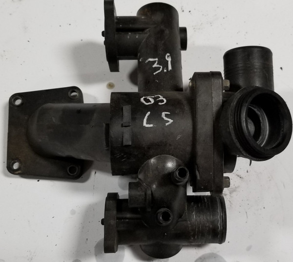 2003 2004 2005 2006 Lincoln LS 3.9L Thermostat Housing