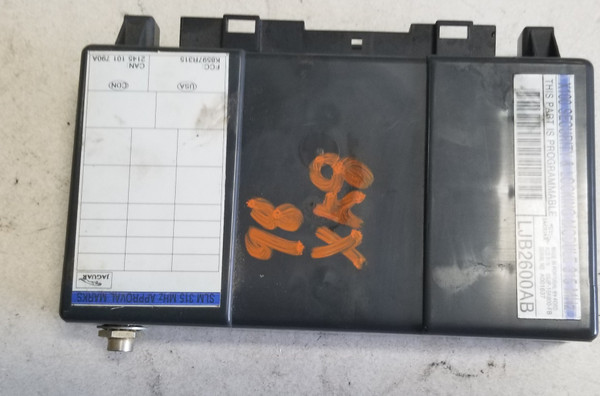 1997 98 1999 Jaguar XK8 X100 Security Locking Module Computer Unit LJB2600AB