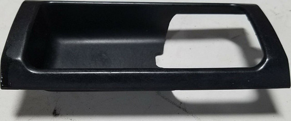 2000 2001 2002 LINCOLN LS Front LH Door Handle Cup Insert Finishing Panel