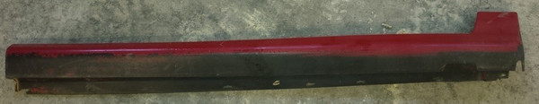 Side Skirt RH Lower Door Molding Red 1989 90 91 92 93 94 95 96 1997 Thunderbird