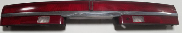 1995 1996 1997 Lincoln Continental Trunk Center Taillight Reflector Complete OEM