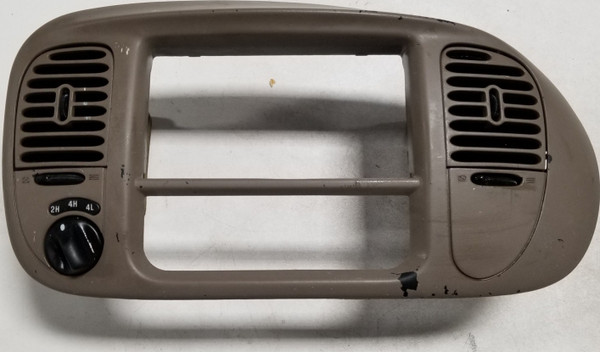 97 98 99 00 01 02 03 FORD F150 CENTER DASH RADIO CLIMATE BEZEL Tan 4x4