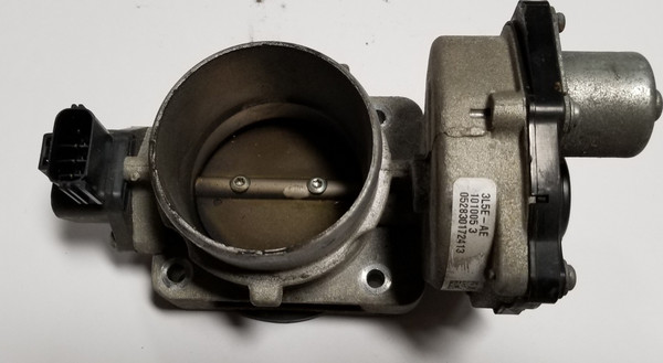 2005 06 07 08 09 10 2011 Lincoln Town Car 4.6L Throttle Body Assembly 3L5E-AE