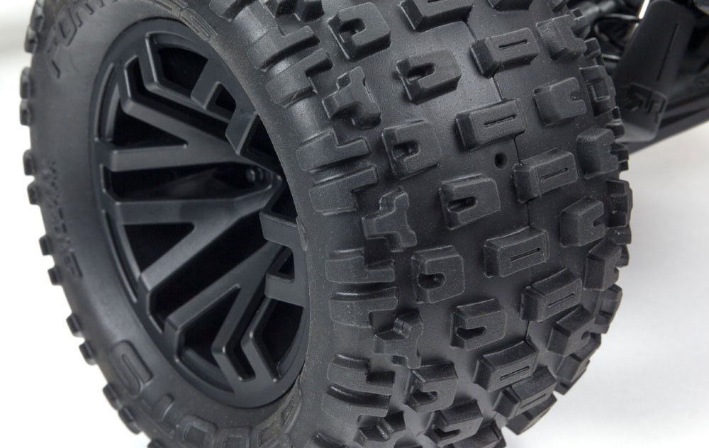Multi-terrain dBoots® Fortress™ MT tires