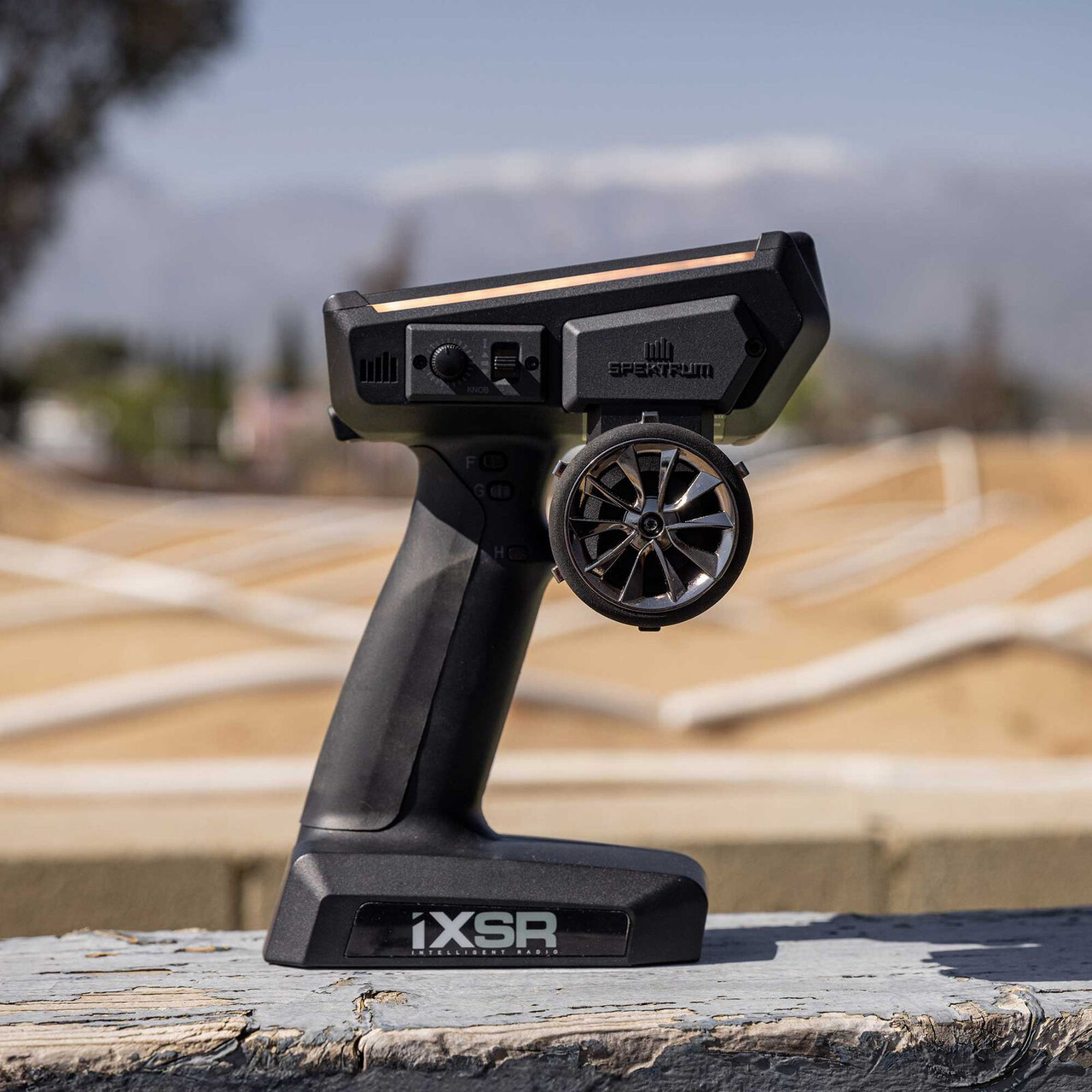 SPM6420 iXSR 6-Channel DSMR Surface Transmitter with SR515 Receiver 