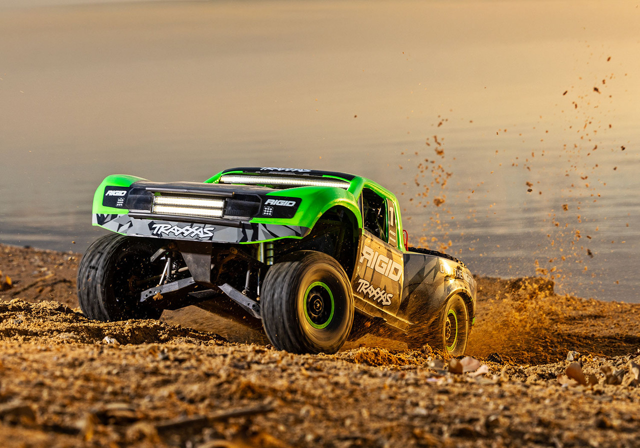 Traxxas Unlimited Desert Racer 85086-4 Green