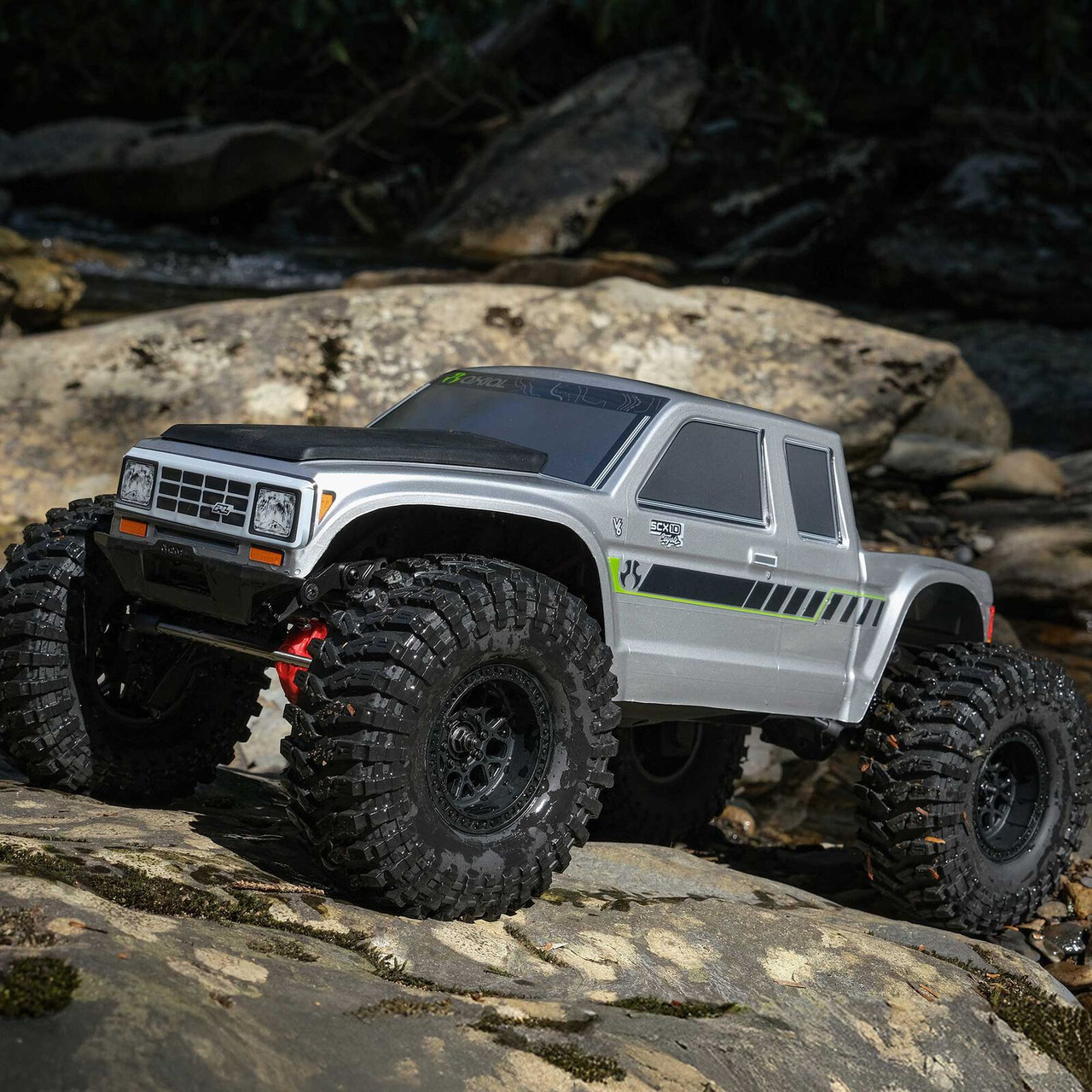 Axial 1/10 SCX10 III Coyote 4X4 RTR Brushed Rock Crawler, Silver AXI-2036T1 	
