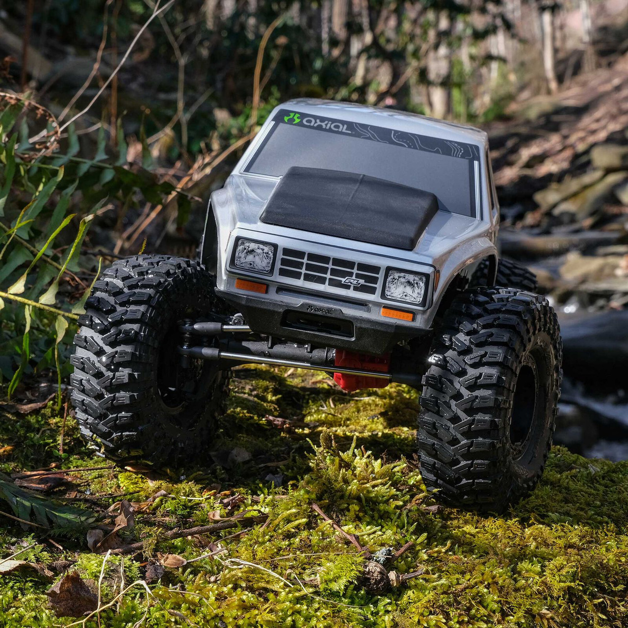 Axial 1/10 SCX10 III Coyote 4X4 RTR Brushed Rock Crawler, Silver AXI-2036T1 	